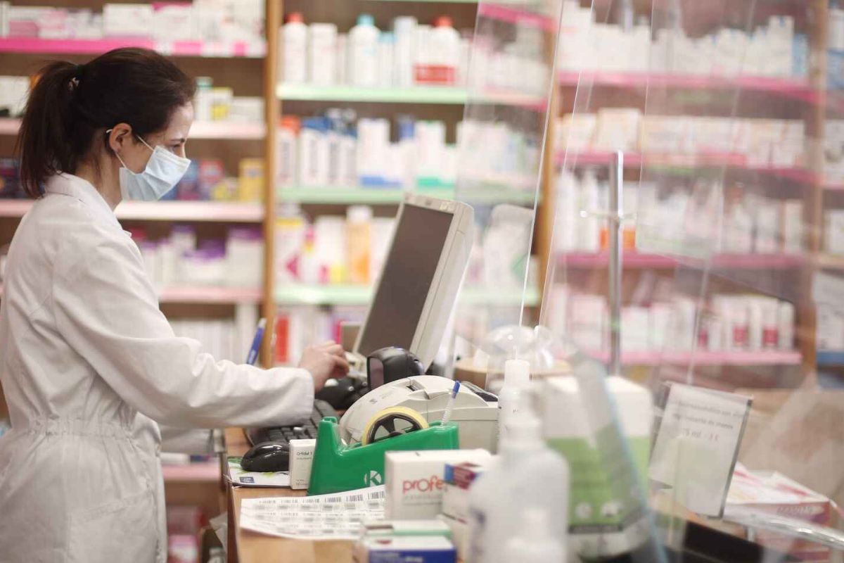 Farmacias cercanas a Zafiro Apart